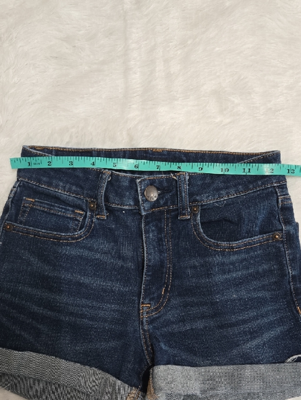 Aeropostale Women's Dark Indigo Denim Rolled Hem Shorts - Picture 2 of 6